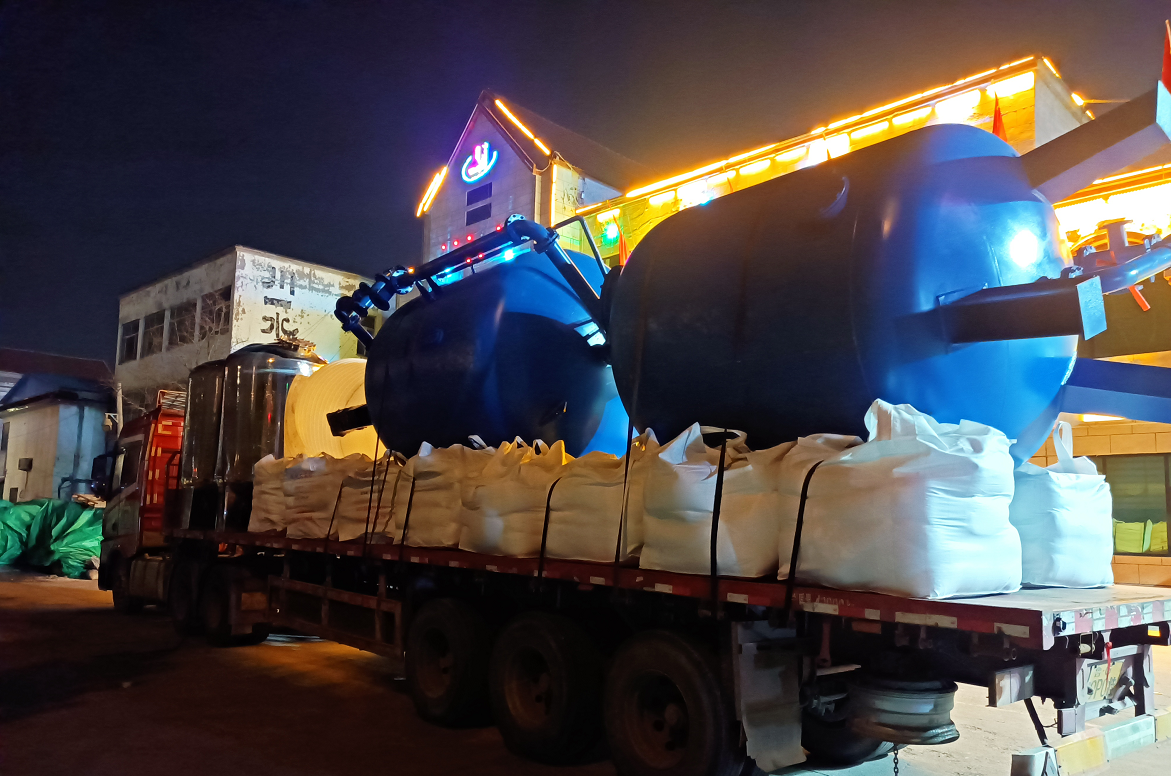 【川一股份】60T单级反渗透设备+软化设备装车发往济宁市曲阜市